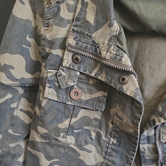 Altar'd State Green Camouflage Jacket - Picture 2 of 8